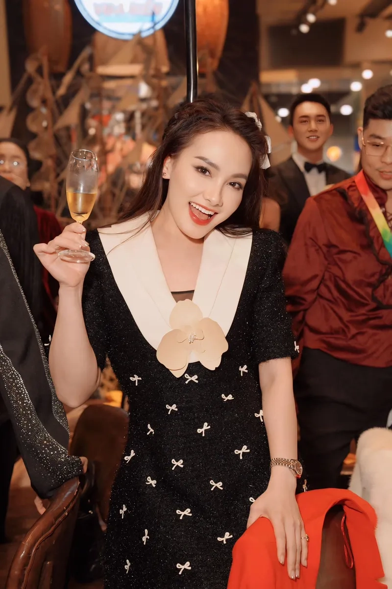 Theo dõi Bảo Thanh TikTok để bắt trend cùng nữ diễn viên