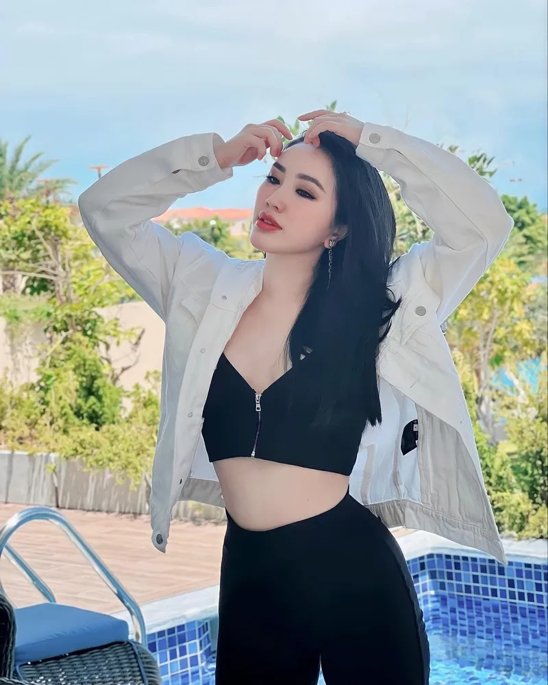 Sorry Bảo Thy karaoke là bản hit không thể thiếu trong playlist