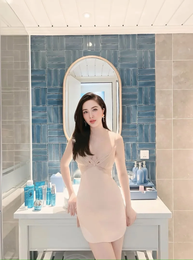 Bảo Thy sinh năm 1988 vẫn trẻ trung như thuở mới vào nghề