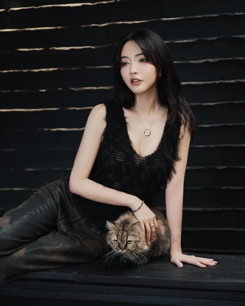 Những bài hát hay của Bích Phương khiến bạn nghe mãi không chán