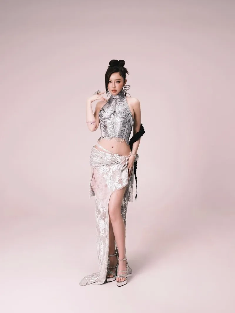 Bích Phương yêu ai? Bí mật tình yêu của cô nàng tài năng
