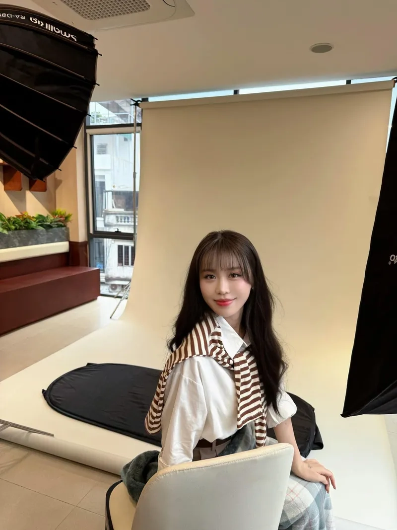 Han Sara song qua ảnh playlist nhạc trending