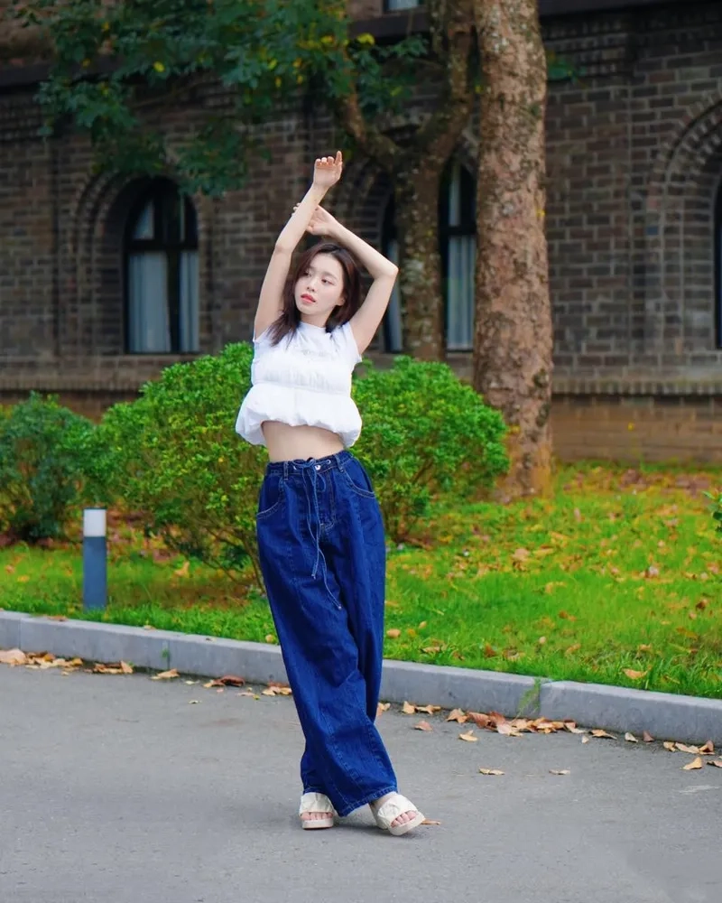 Tận cùng nỗi nhớ Han Sara trong ảnh MV sâu lắng