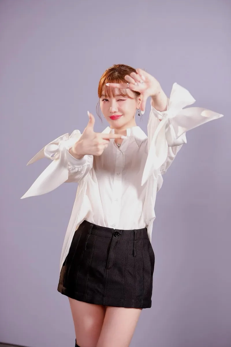 Anh Cứ Đi Đi Hari Won bản ballad chạm đến triệu trái tim