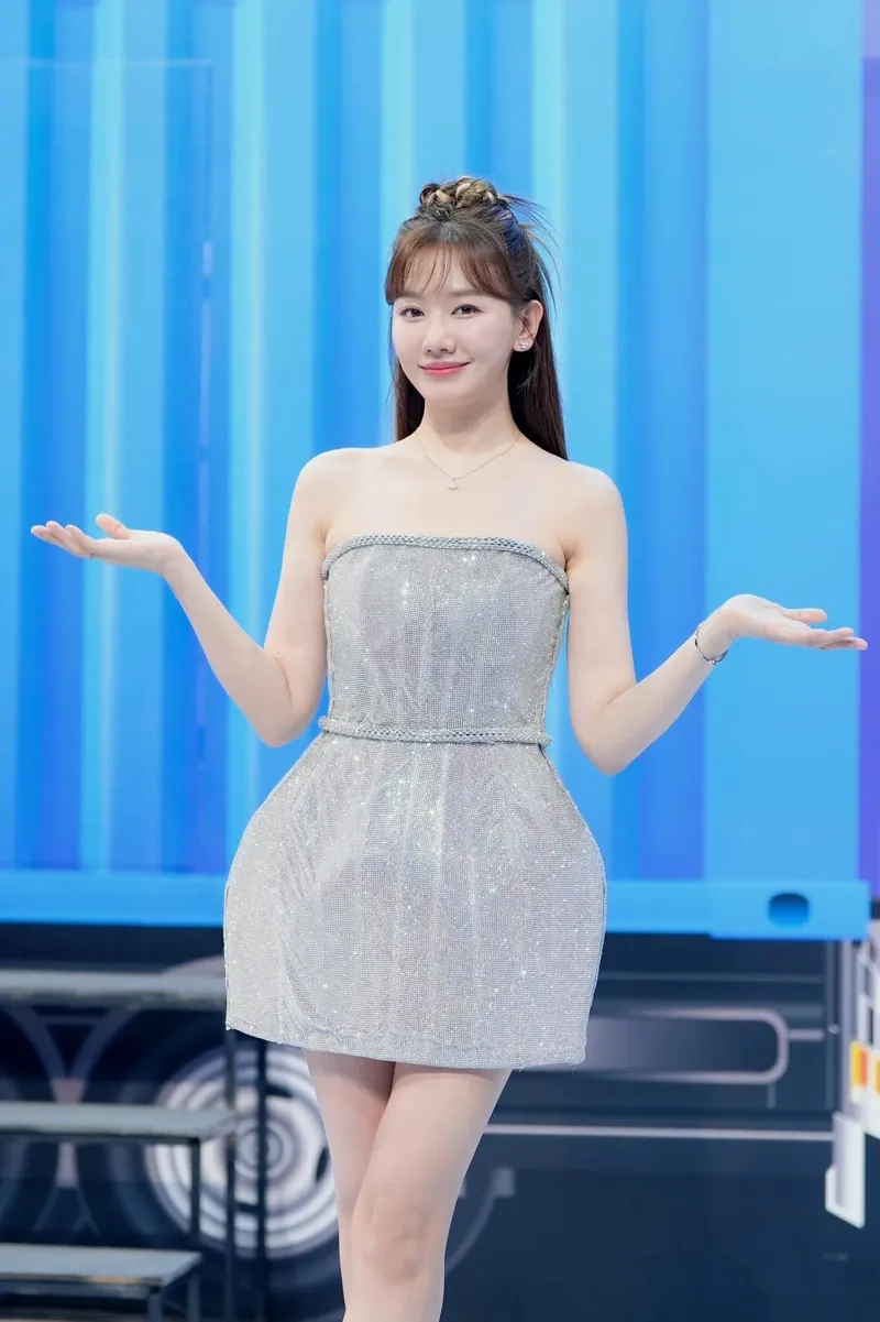 Nghe ca nhạc Hari Won và cảm nhận phong cách lai Việt Hàn
