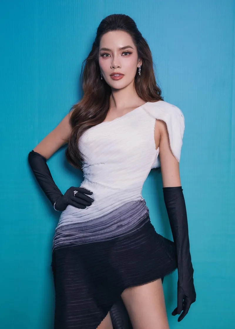 Lê Hoàng Phương trả lời ứng xử thông minh chinh phục giám khảo