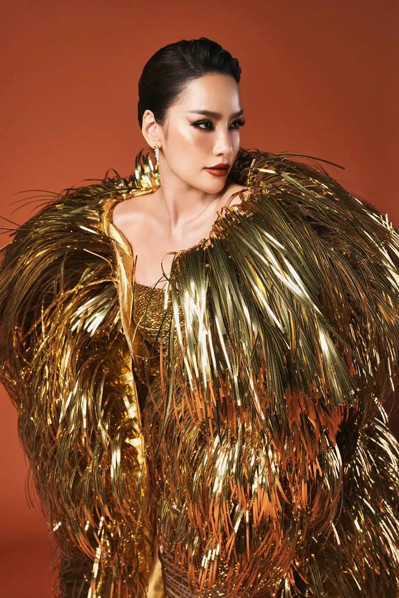 Lê Hoàng Phương bán kết Miss Grand 2023 đầy ấn tượng