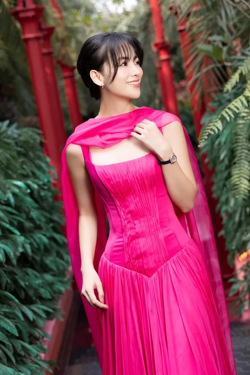 Hoa hậu Phương Khánh hiến tóc và nghĩa cử cao đẹp cho cộng đồng