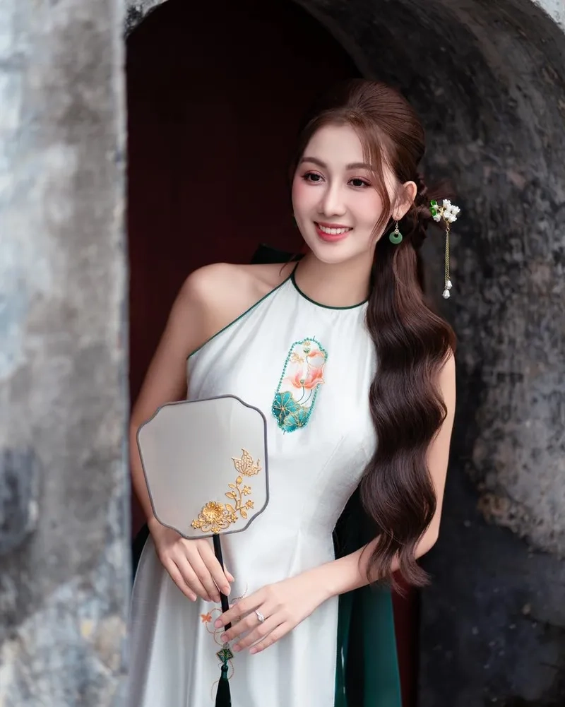 Võ Lê Quế Anh gia thế nổi bật với nền tảng giáo dục vững chắc