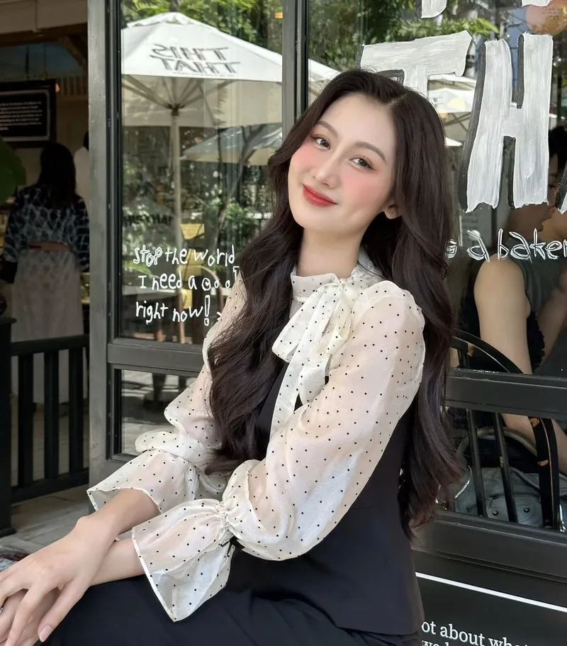 Tân hoa hậu Võ Lê Quế Anh tỏa sáng với nhan sắc và tài năng