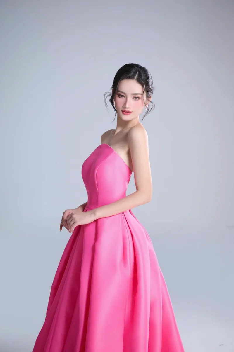 Hoa hậu Ý Nhi hiện tại rạng rỡ hơn bao giờ hết