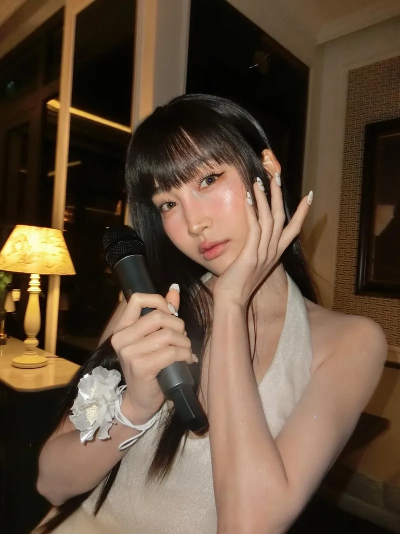 Lời bài hát Juky San Em là coffee trong ảnh sáng tạo