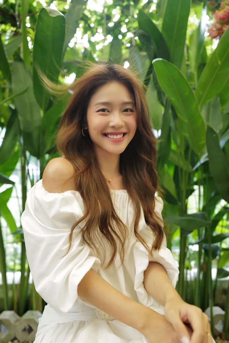 Khả Ngân TikTok khoe vũ đạo và phong cách Gen Z