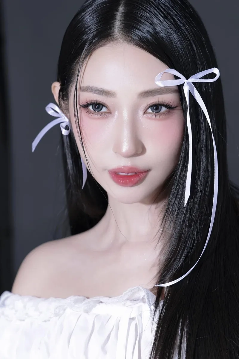 Khổng Tú Quỳnh cao bao nhiêu chiều cao thật của cô nàng