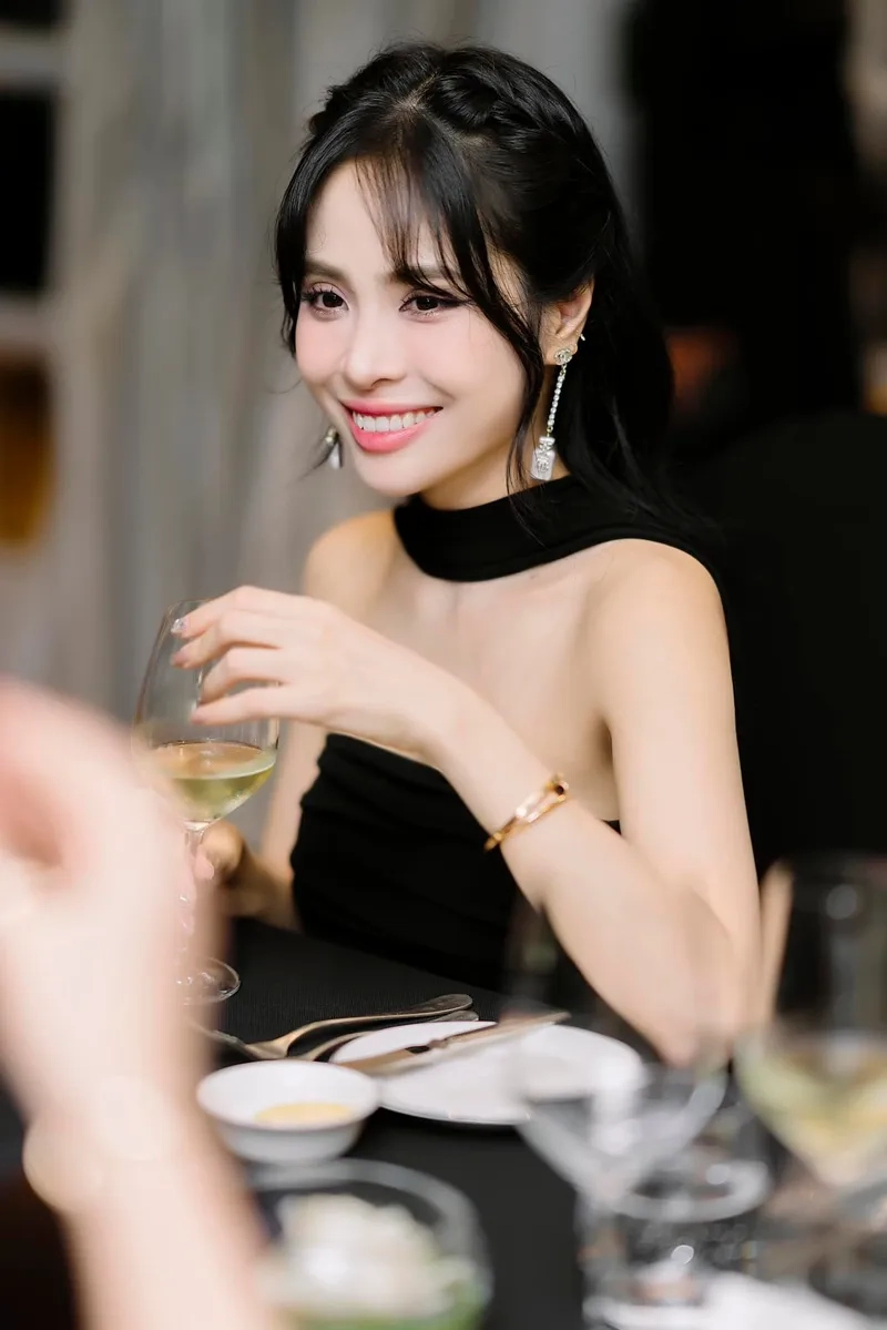 Ca nương Kiều Anh là ai với giọng hát ca trù mê hoặc