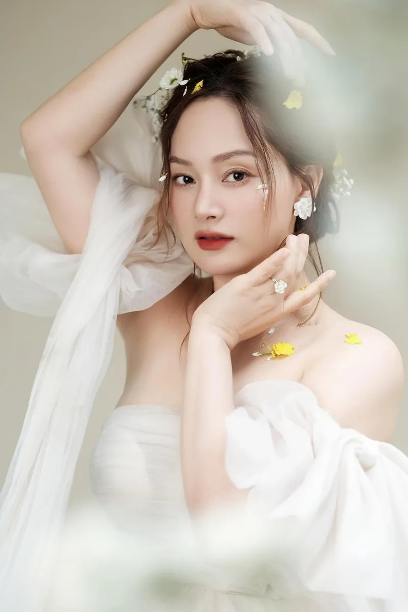 Diễn viên Phương Lan là ai? Tìm hiểu về ngôi sao tài năng