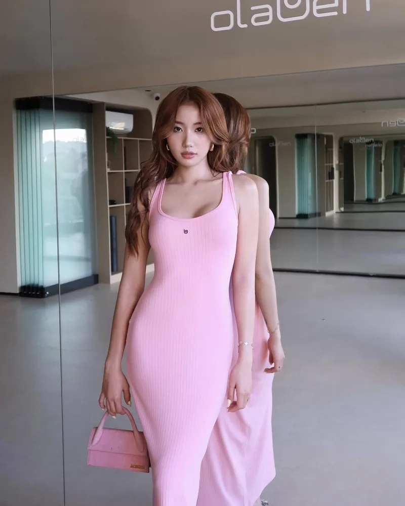 Lê Thị Khánh Huyền FB chia sẻ khoảnh khắc đời thường thú vị
