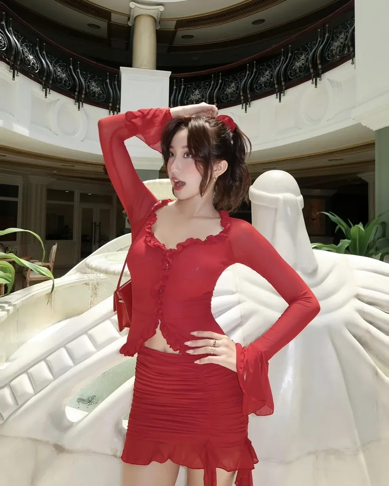 Ngắm ảnh Lê Thị Khánh Huyền Tik Tok siêu hot trên mạng