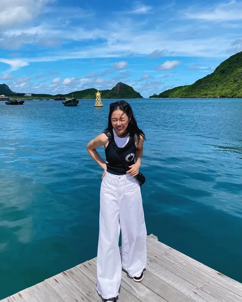 Linh Ngọc Đàm học vấn hành trình học tập của streamer