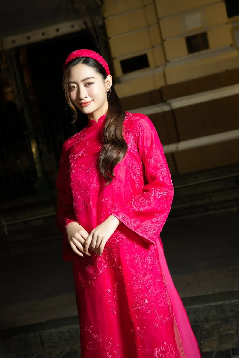 Hoa hậu Hoàng Thùy Linh nhầm lẫn thú vị