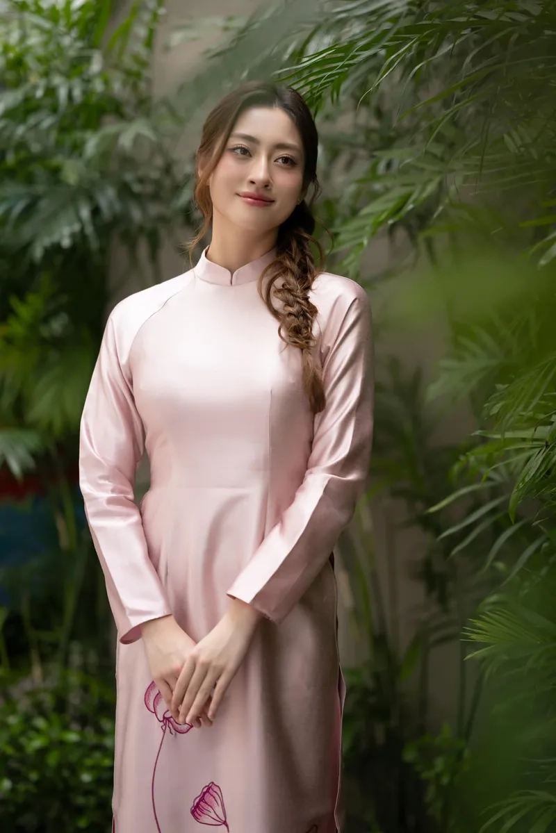 Lương Thùy Linh hoa hậu danh hiệu xứng đáng