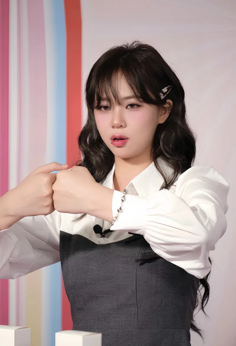 Misthy Em Gì Ơi qua ảnh hậu trường MV triệu view