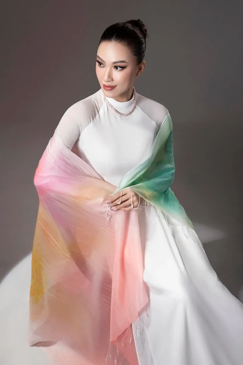 Kim Duyên thi Miss Supranational chinh phục mọi ánh nhìn