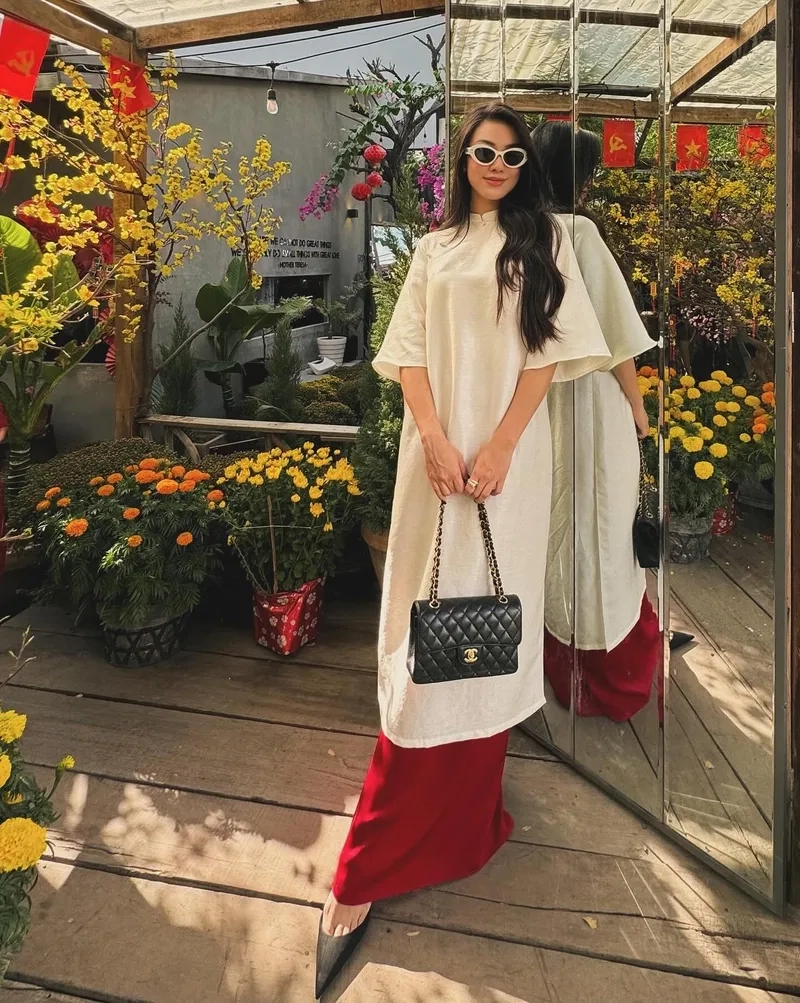 Đầm dạ hội Kim Duyên gây sốt tại Miss Supranational 2022