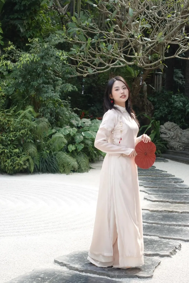Phương Mỹ Chi tên thật là gì bạn có tò mò không