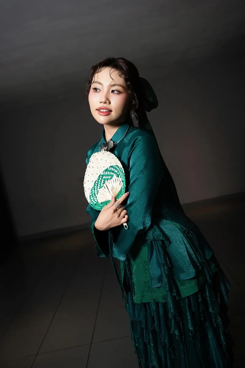 Album Phương Mỹ Chi đánh dấu hành trình âm nhạc rực rỡ