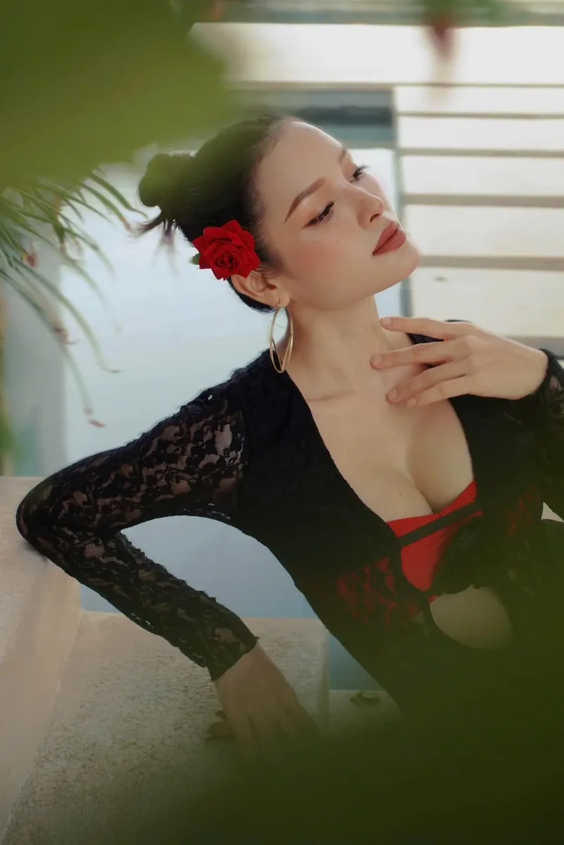 Xem Phương Trinh Jolie tỏa sáng trong Phương Trinh Jolie phim