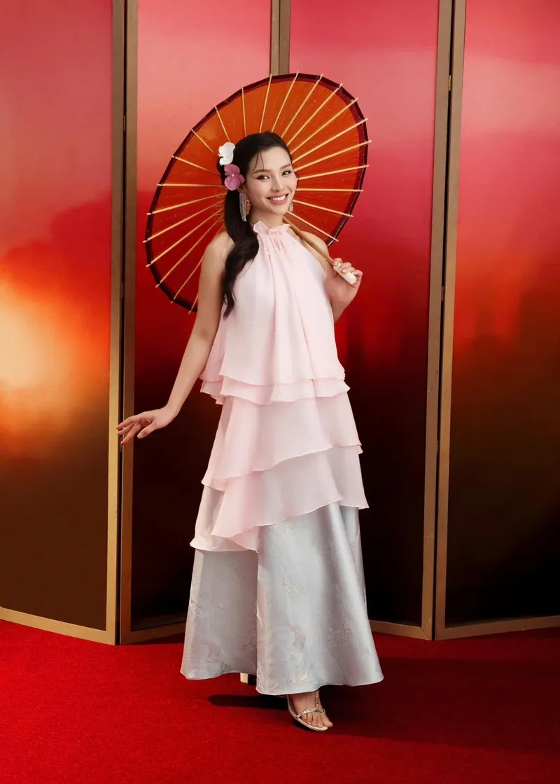 Nghe ngay nhạc Phương Trinh Jolie qua những bức ảnh đẹp