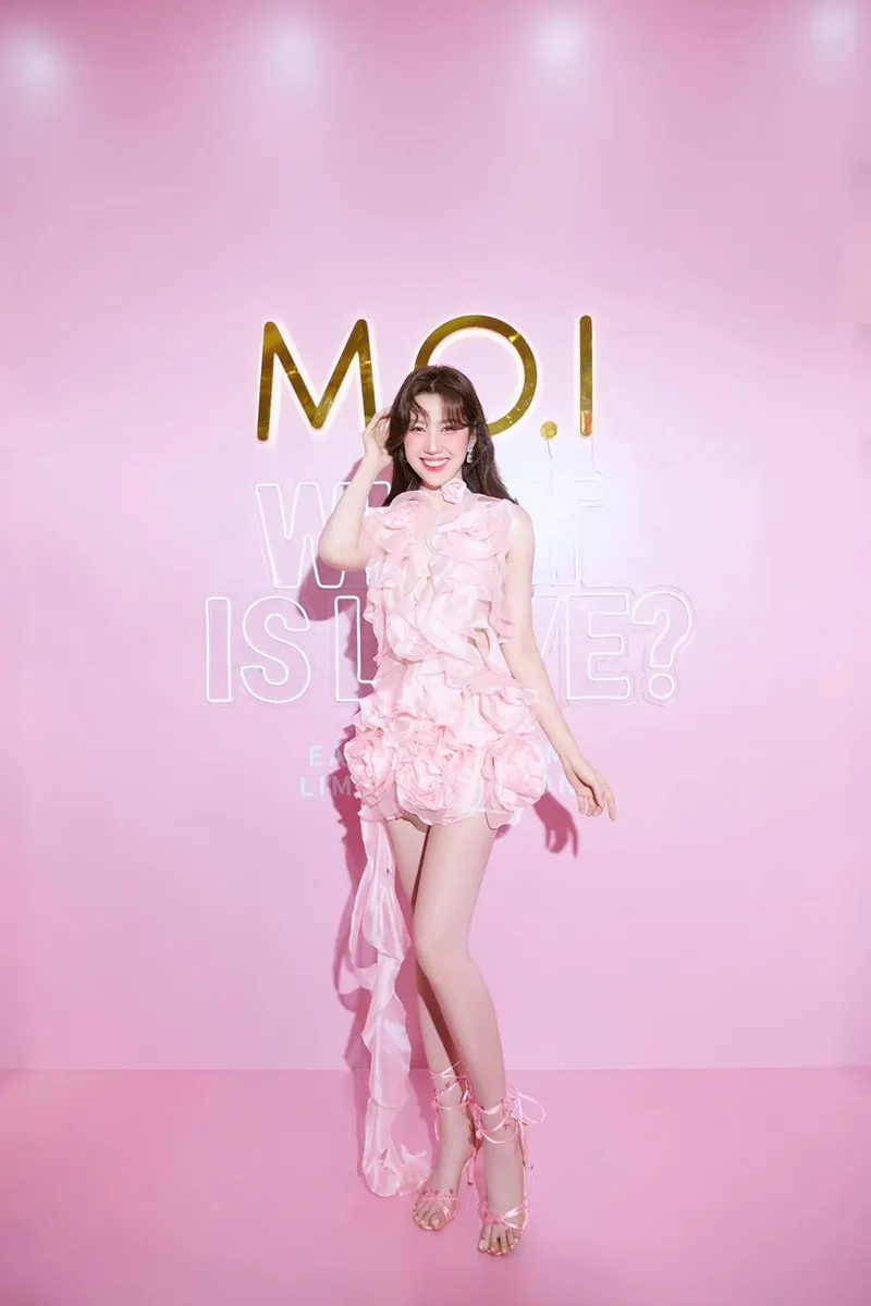 Thuý Ngân sinh năm bao nhiêu và bí mật tuổi thanh xuân