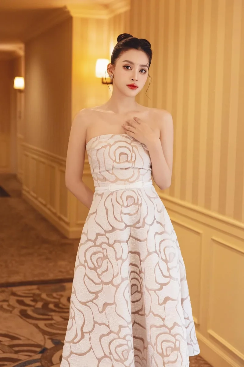 Trần Tiểu Vy Miss World 2018 đại diện Việt Nam
