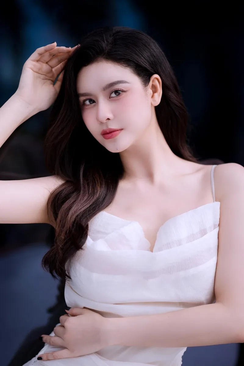Trương Quỳnh Anh bao nhiêu tuổi vẫn trẻ trung ở tuổi 36