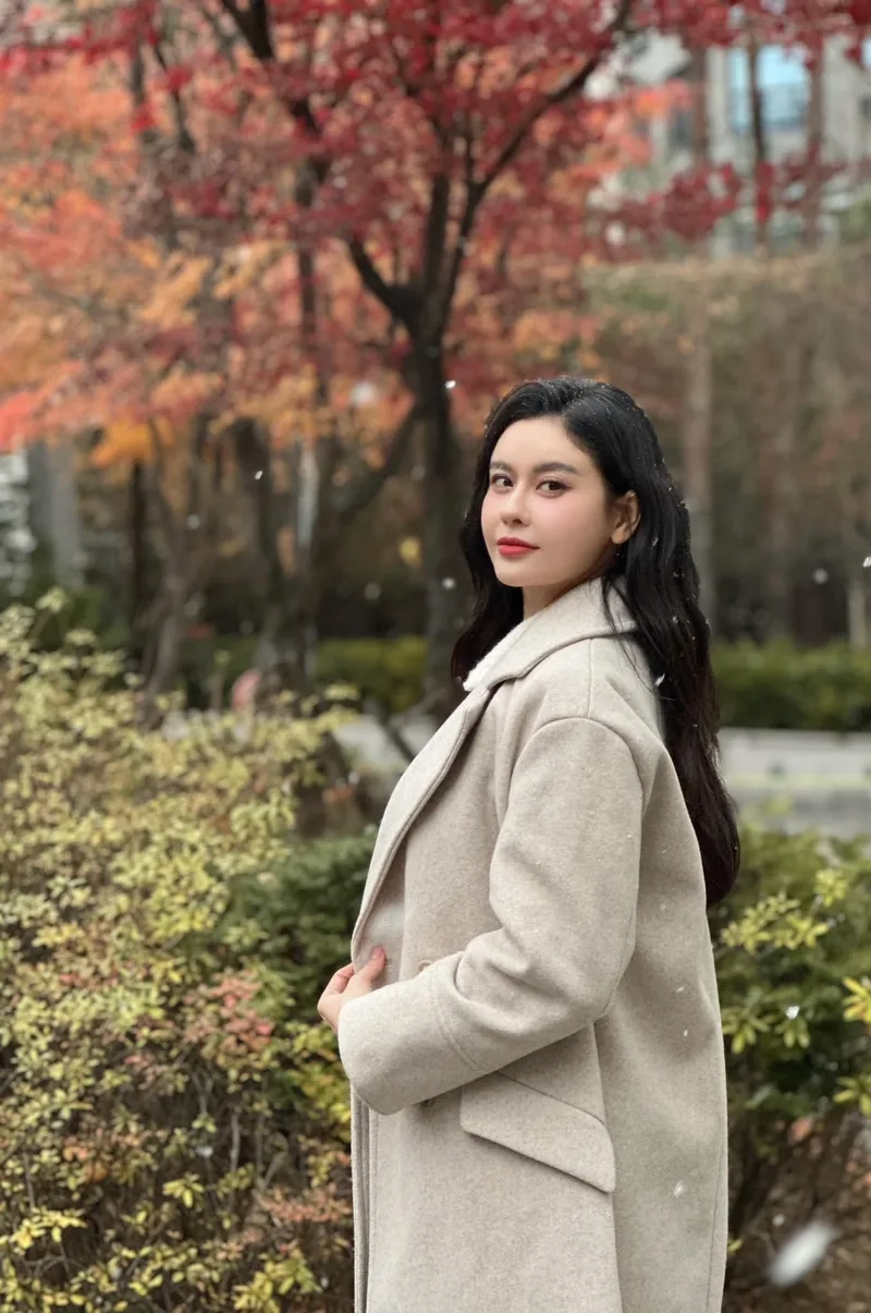 Nghe ca nhạc Trương Quỳnh Anh và cảm nhận phong cách Gen Y