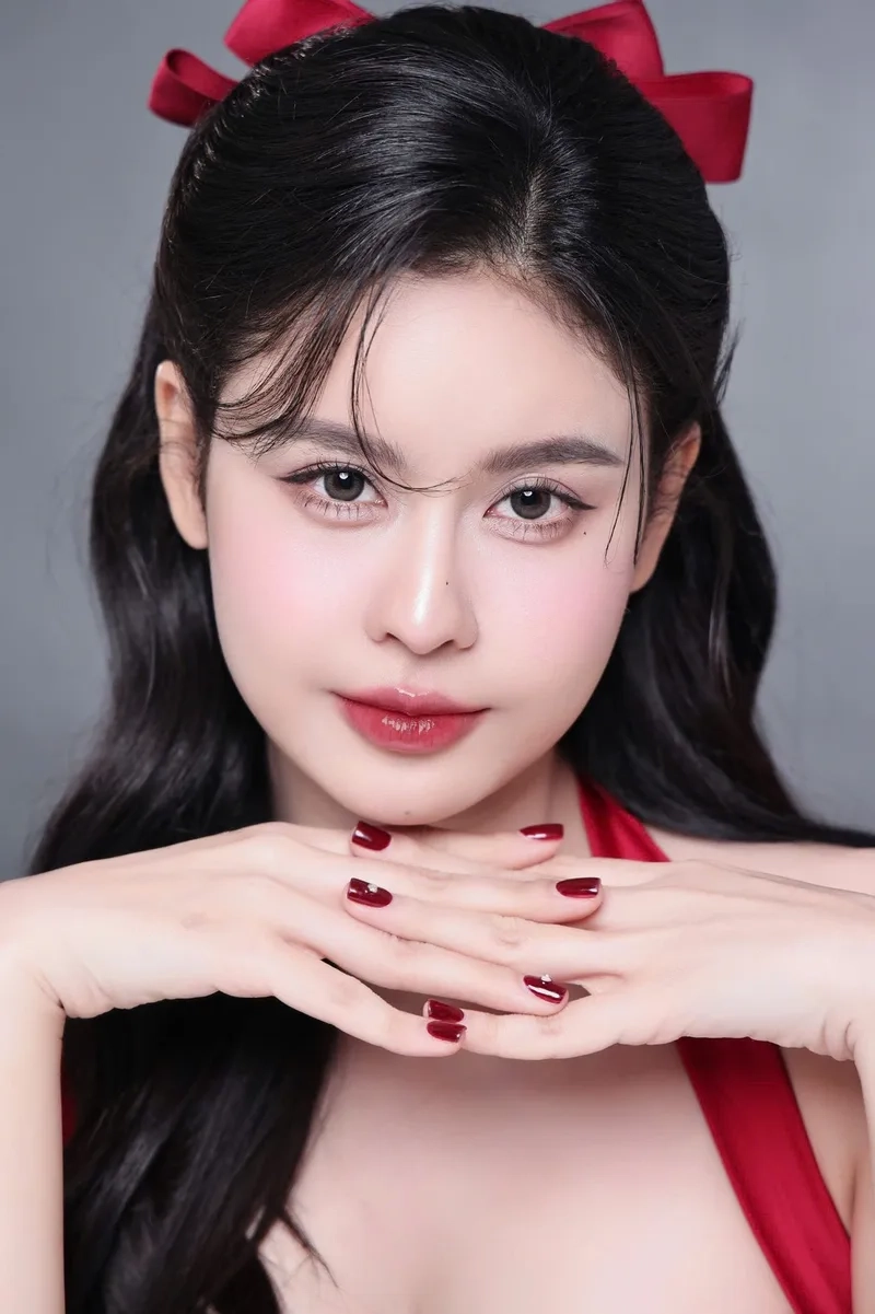 Trương Quỳnh Anh mới nhất và phong cách thời trang dẫn đầu