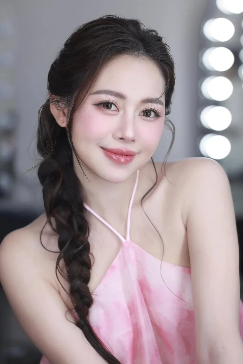 TikTok Việt Phương Thoa viral qua ảnh clip triệu view