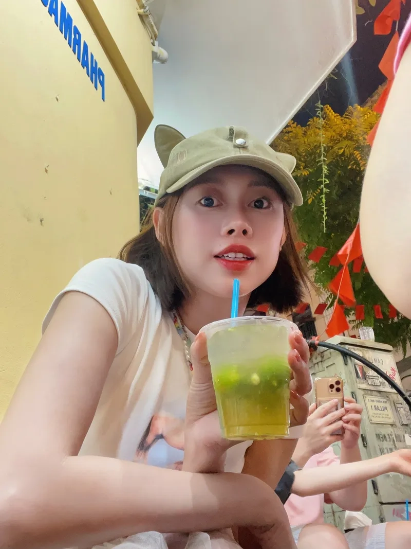 Drama Việt Phương Thoa qua ảnh hậu trường phim ngắn