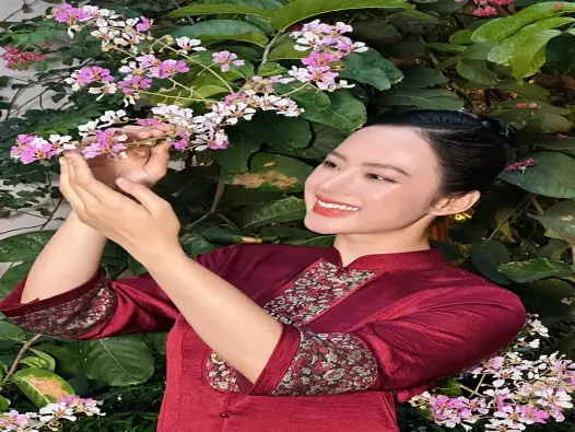 Loạt ảnh Angela Phương Trinh đời thường đẹp như nữ thần