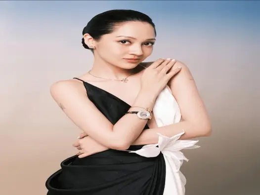 Bảo Anh và những hình ảnh gây sốt mạng xã hội