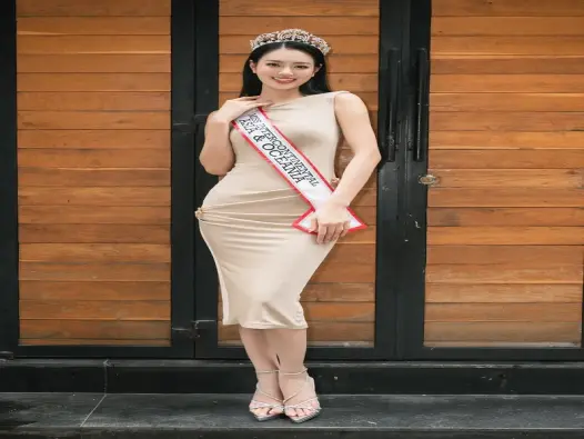 Những ảnh Bùi Khánh Linh đẹp hút hồn không thể rời mắt