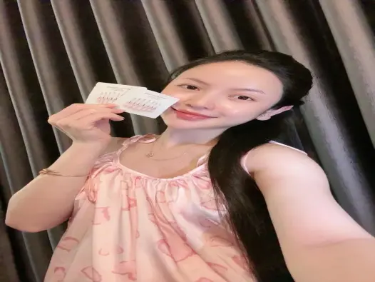 Cùng ngắm những ảnh Chu Thanh Huyền đầy quyến rũ