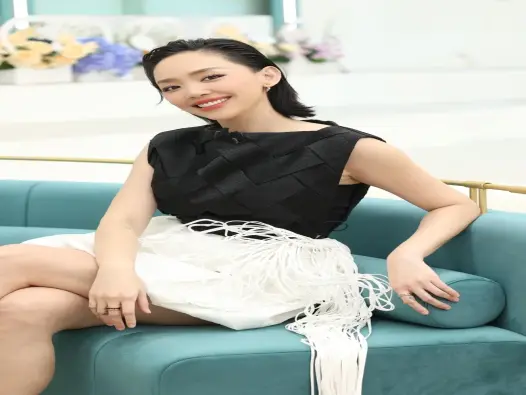 Chìm đắm trong những hình ảnh Tóc Tiên đầy cá tính