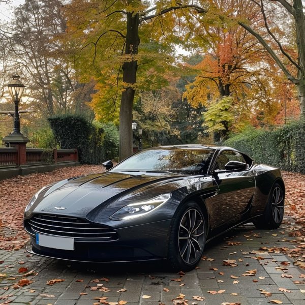 Aston Martin DB12 10