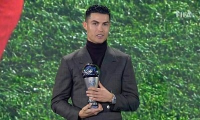 Meme Ronaldo nhận giải 3